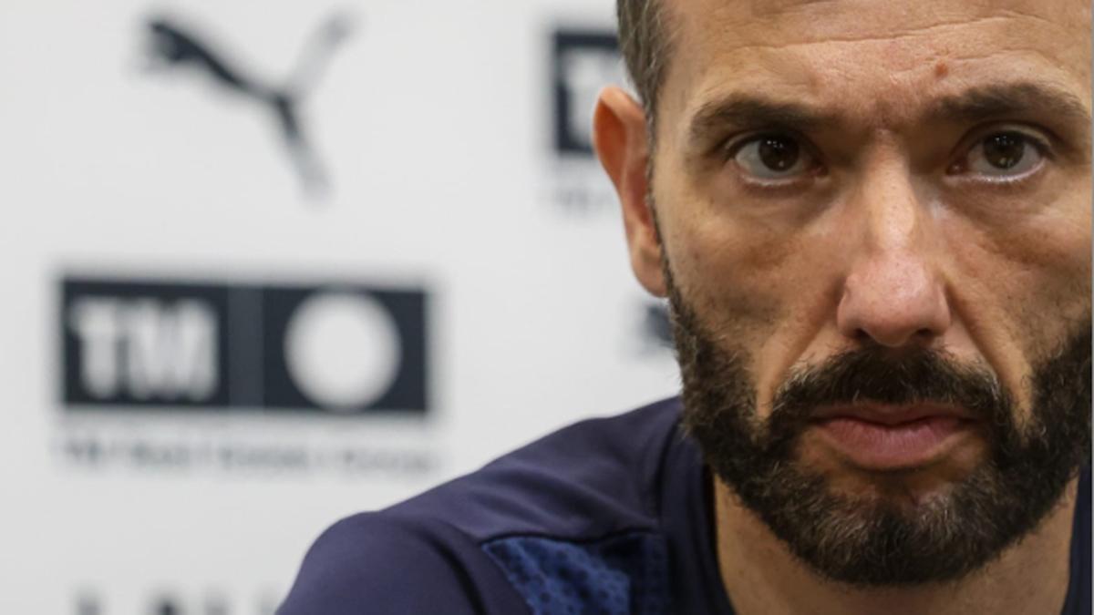 Corberán habla sobre el mercado de fichajes de enero para el Valencia