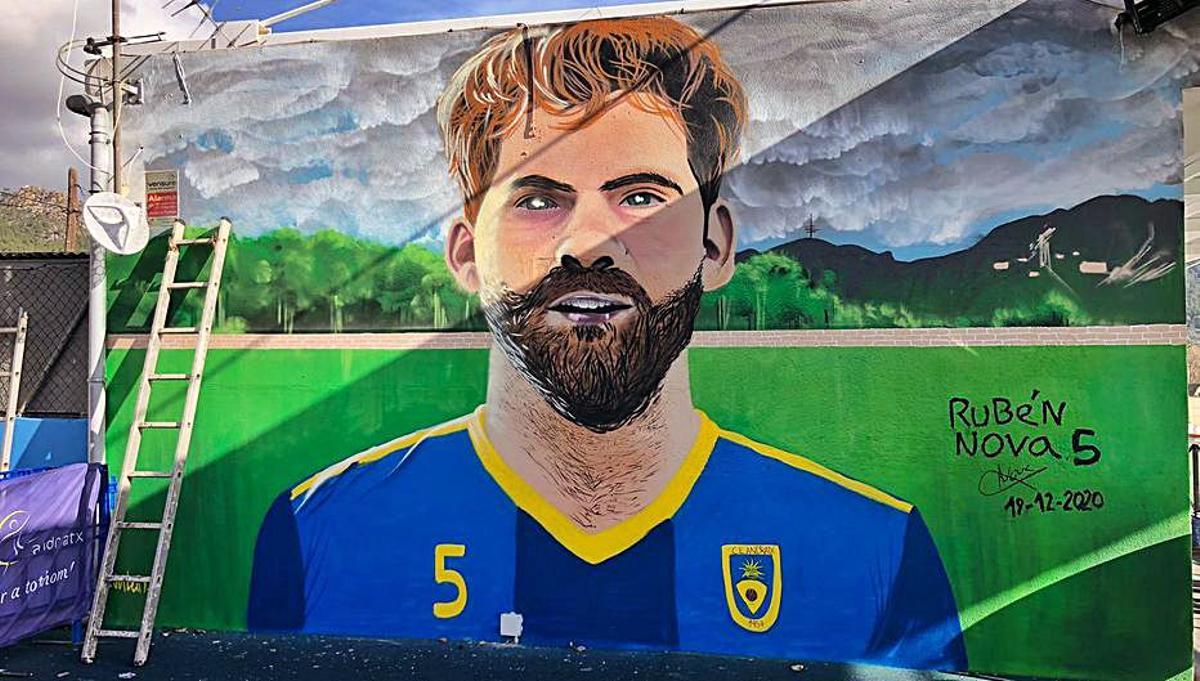 El Andratx dedica 
un mural al jugador Rubén Nova