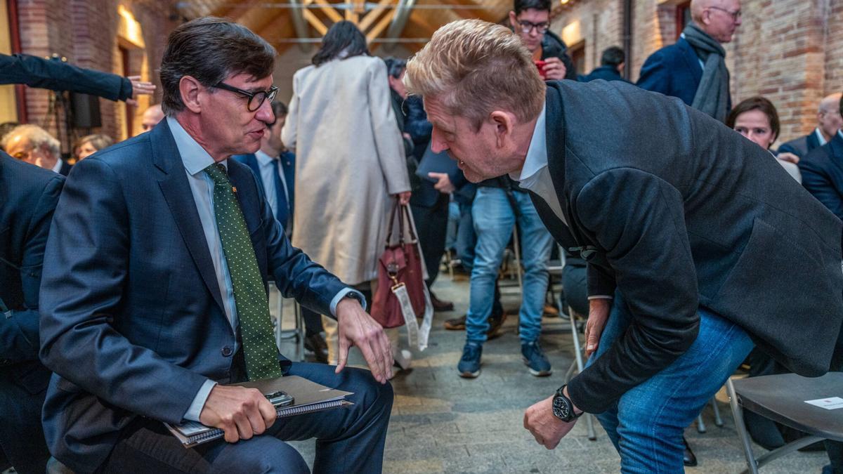 El presidente de la Generalitat, Salvador Illa, presenta el acto 'Accelerem' - Pla d'impuls al vehicle elèctric 2025-2030'.