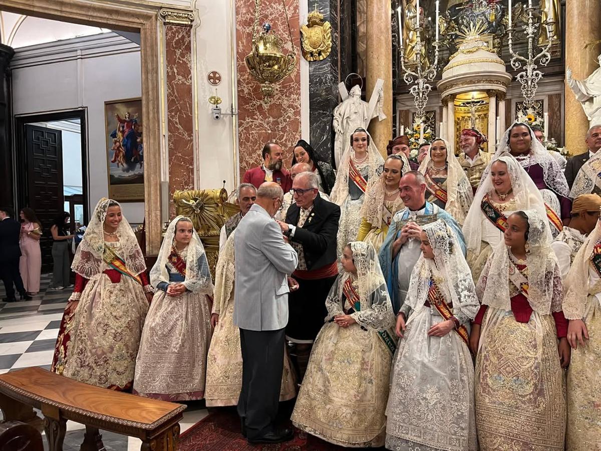 Entrega de reconocimiento a José Luis Albiach