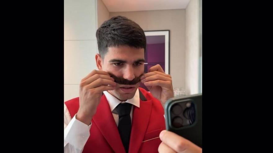 Carlos Alcaraz deja el tenis en pleno Open de Australia para aparcar coches en un hotel de Melbourne: "El tenis no era suficiente"