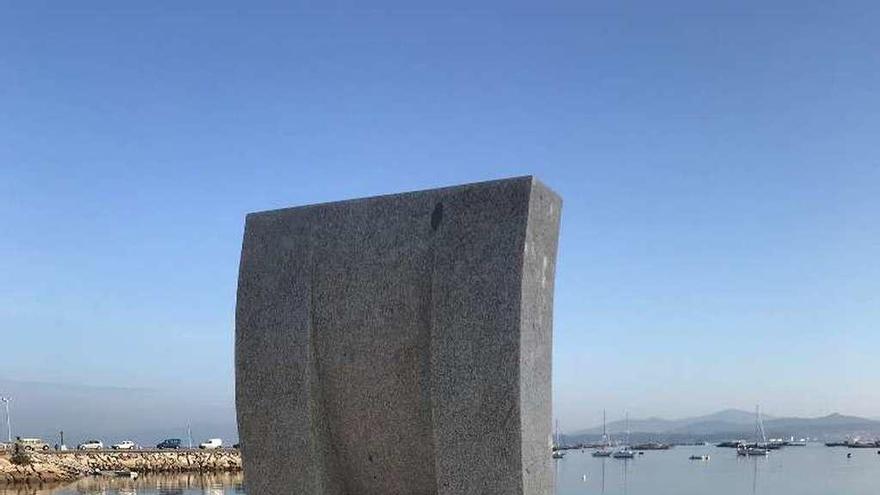 La escultura ganadora del último concurso. // Muñiz