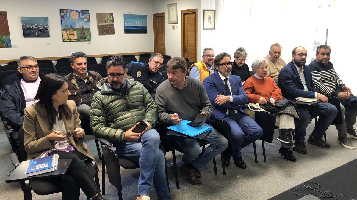 Participantes na reunión do Consello Sectorial de Pesca.