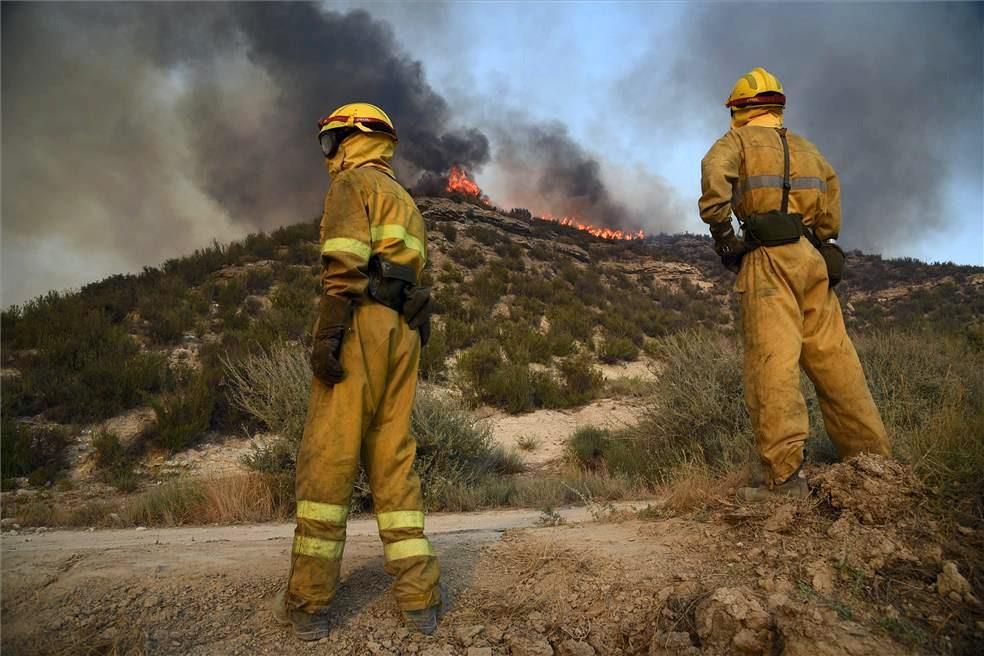 Impresionante incendio en la sierra de Alcubierre