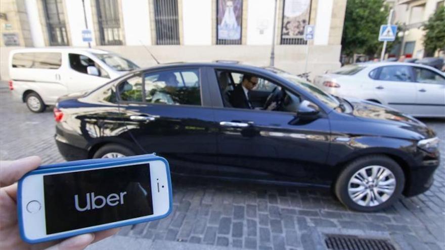 El juez levanta a Uber de manera cautelar la restricción de circular por las zonas Acire