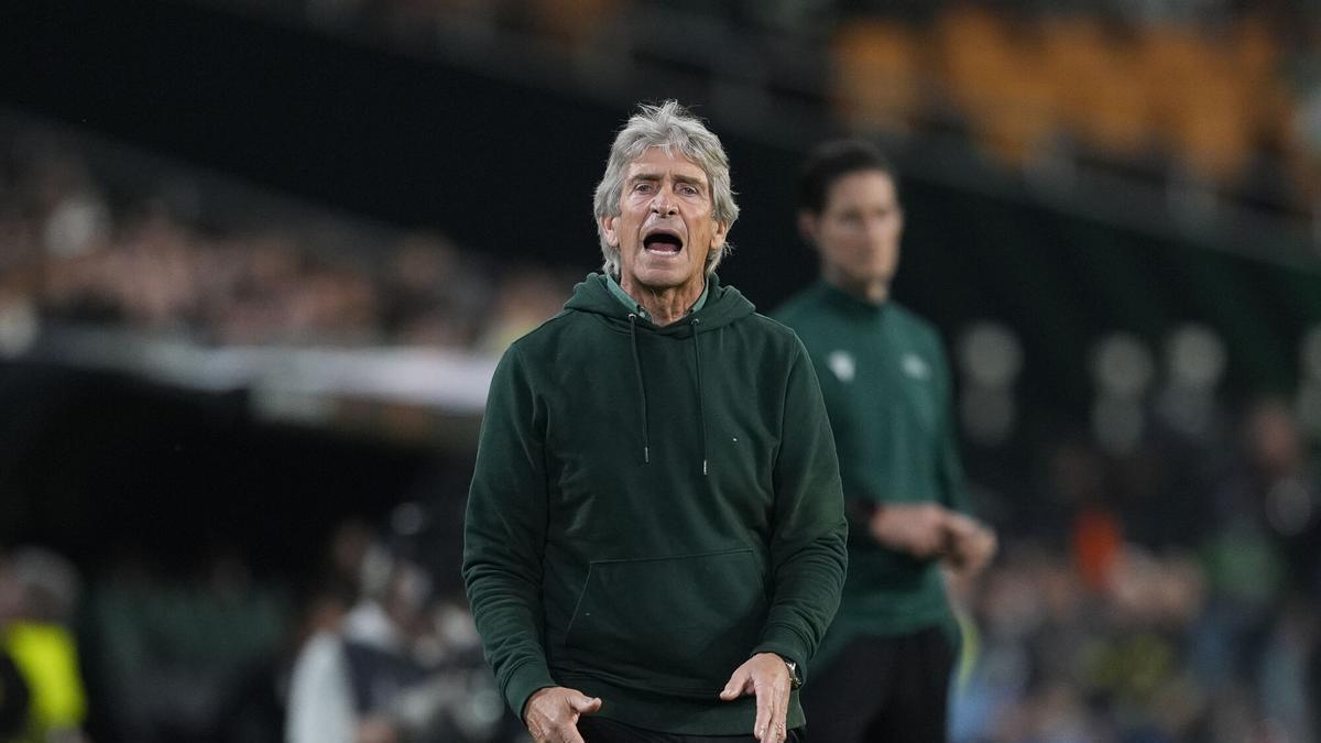 Manuel Pellegrini, durante el Betis-Panathinaikos de Europa League en La Cartuja