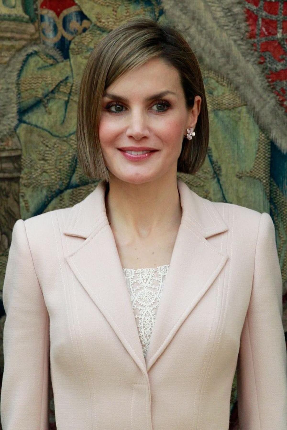 Letizia Ortiz, con su melena bob y taje de Felipe Varela