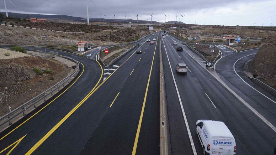 Carreteras invests more than half a million in the improvement of 25 bus stops