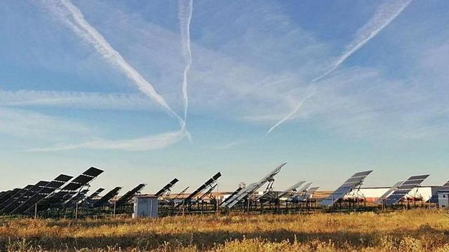 Planta fotovoltaica en el término municipal de Toro.  | M . J. C. (ARCHIVO)