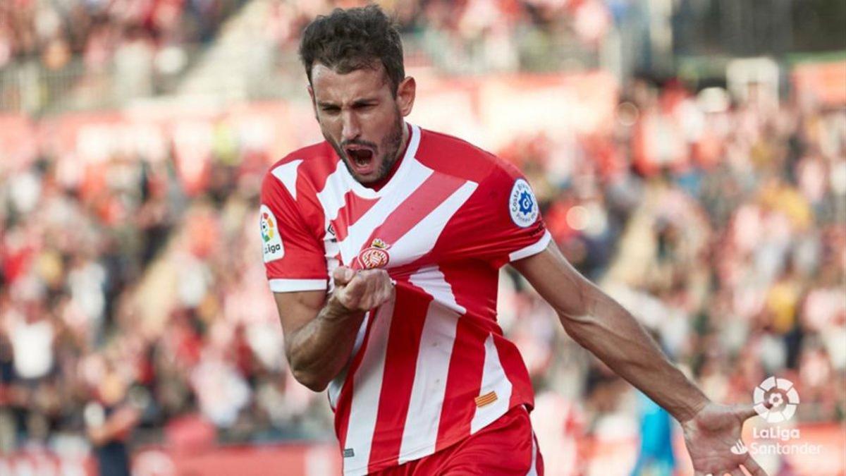 Stuani, a una amarilla de la suspensión, preocupa en Girona