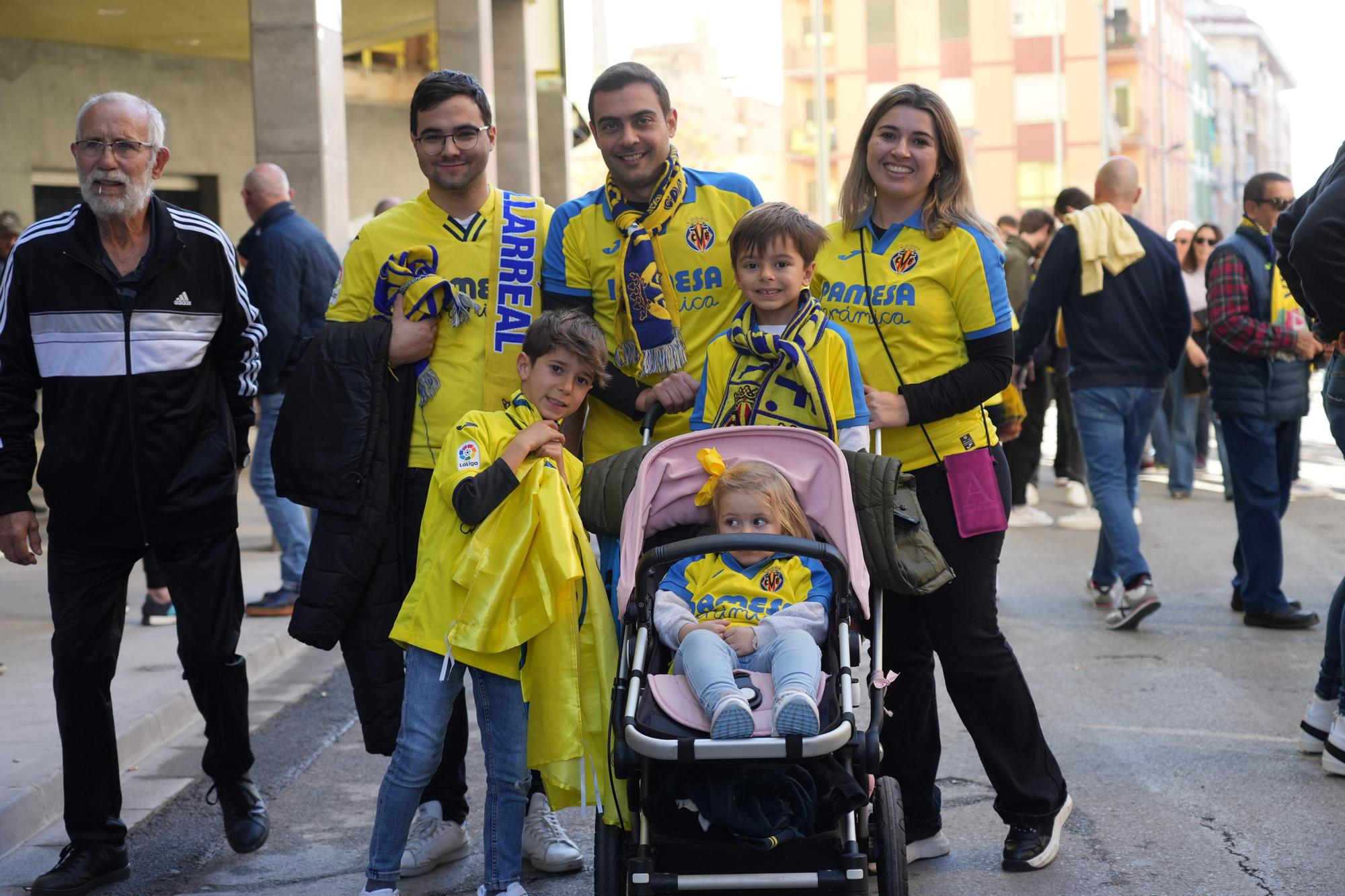 Galería | El gran ambiente en el reestreno del Estadio de la Cerámica