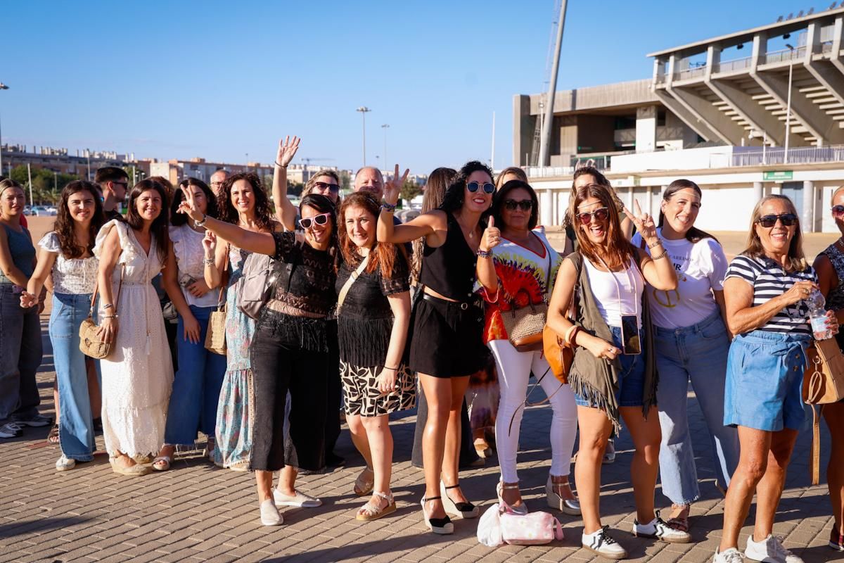 El concierto de Manuel Carrasco congrega a miles de fans en El Arenal