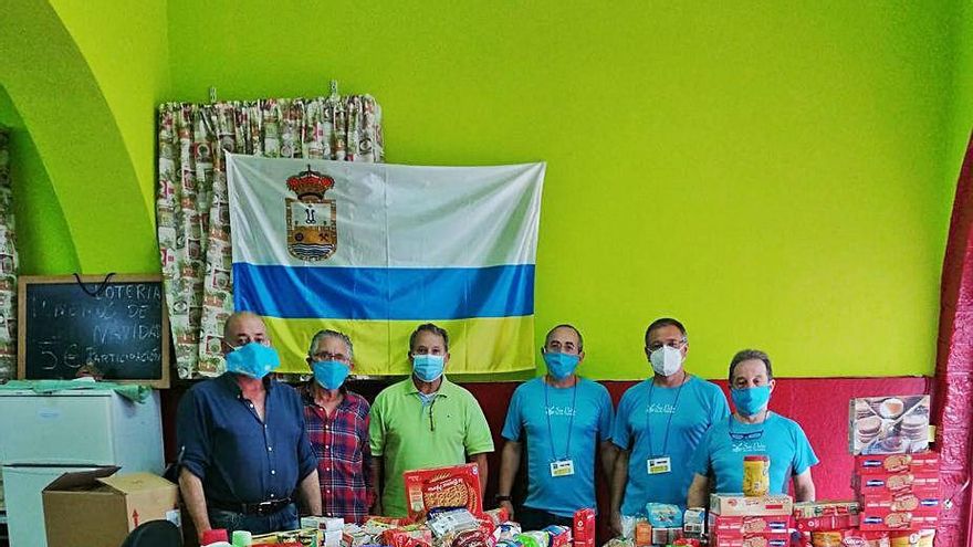 La Asociación San Pedro dona 600 kilos de alimentos al comedor solidario de Amicos