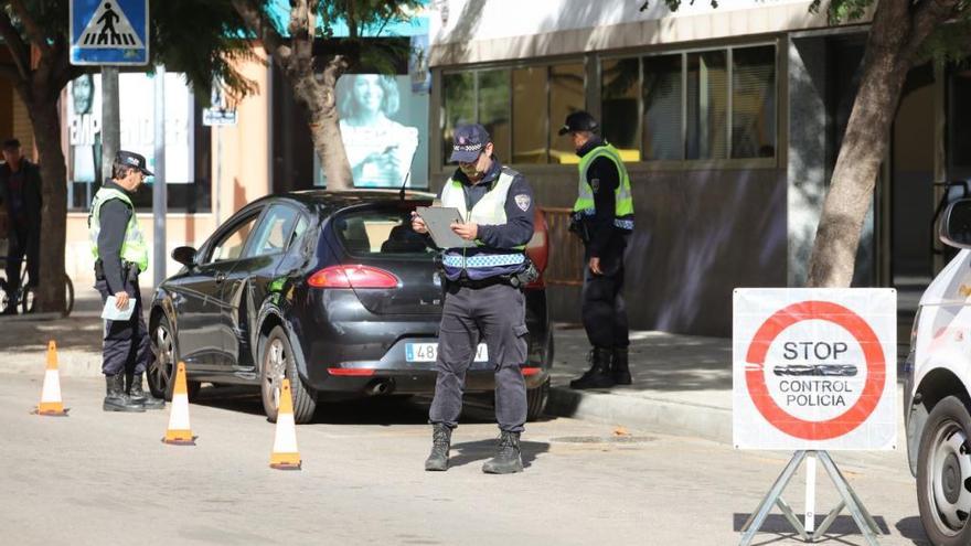 Fahrzeugkontrolle in Marratxí.