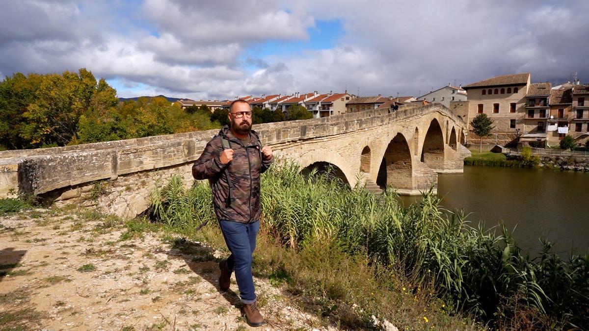 El Camino de Santiago en su versión francesa atraviesa lugares emblemáticos como Puente La Reina