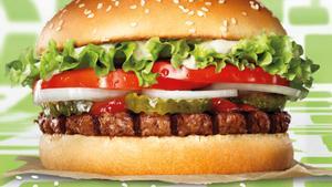 Demandan a Burger King por el tamaño engañoso de su ’Whopper’