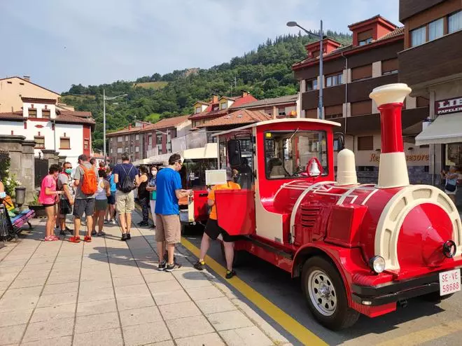 El recorrido entre Cabañaquinta y Uriés estrenará las rutas del ferrocarril para turistas de Aller