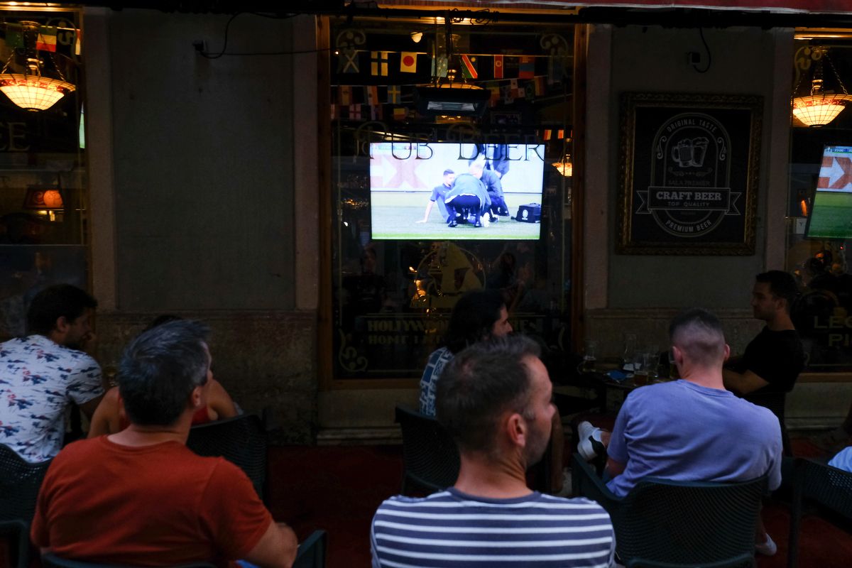 Ambiente de final de Eurocopa en el Centro de Málaga