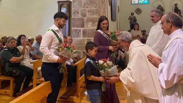 VÍDEO | La Tuna Universitaria de Zamora canta a la Virgen del Templo en Pajares de la Lampreana