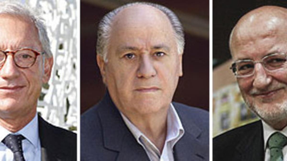 De izquierda a derecha, Isak Andic, Amancio Ortega y Juan Roig.