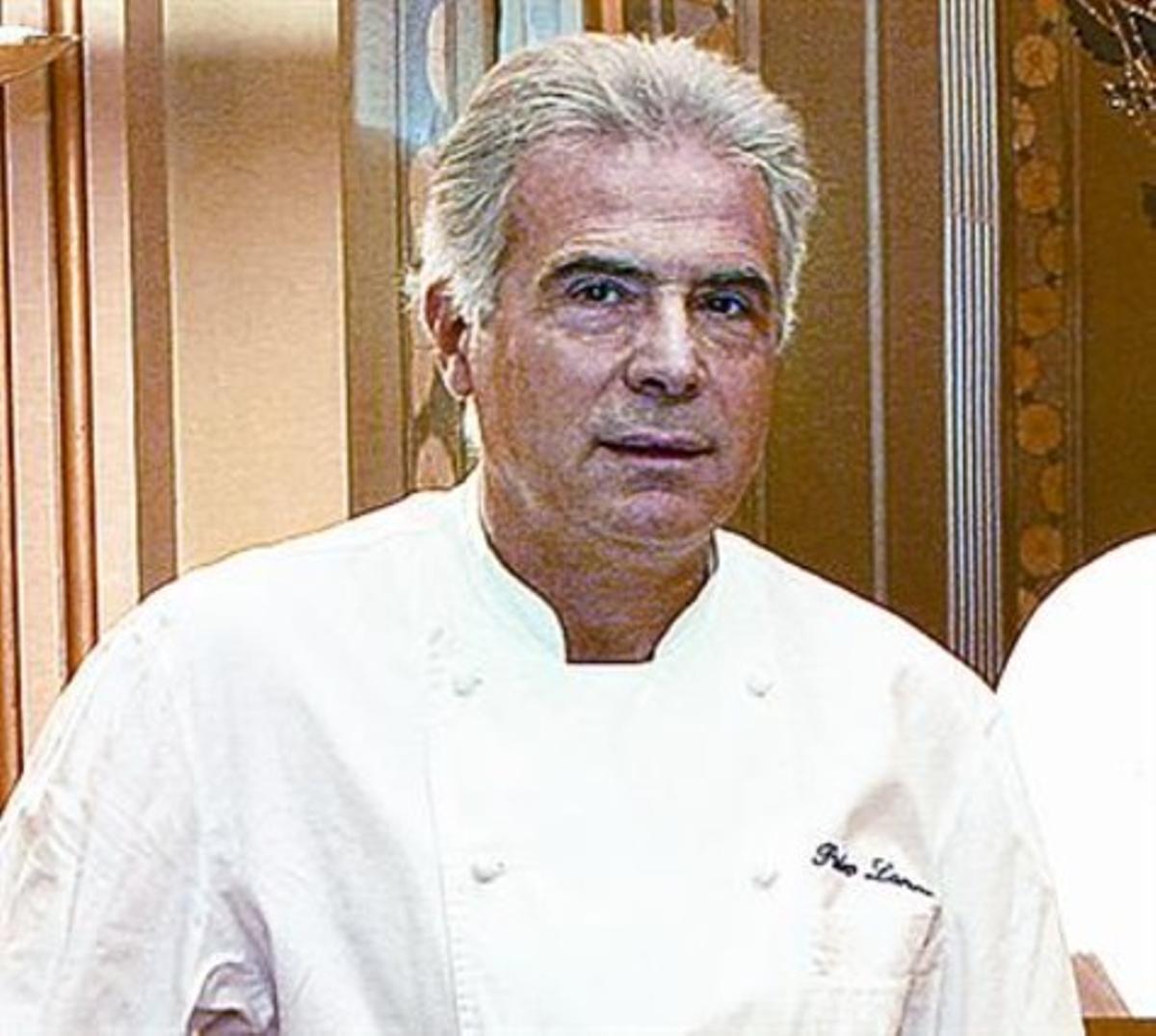 Pedro Larumbe, que regenta el restaurant homònim, i Paco Roncero, de La Terraza del Casino. Pedro Larumbe, que regenta el restaurant homònim, i Paco Roncero, de La Terraza del Casino.