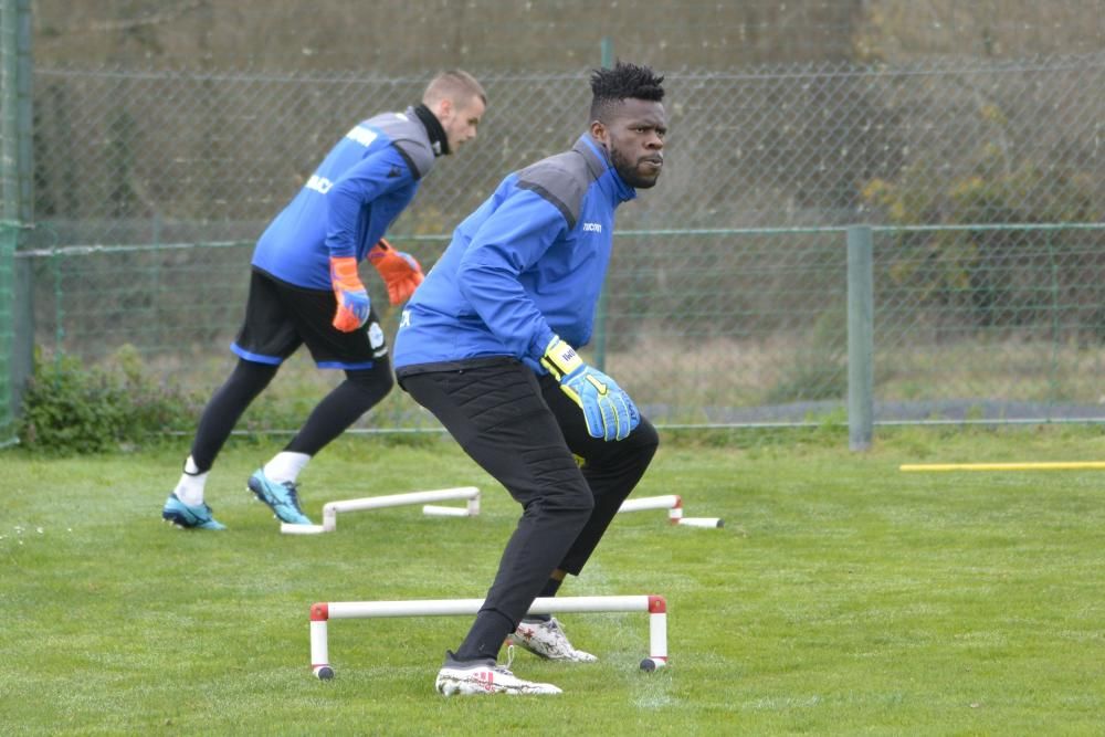 Se ejercitan al margen del grupo Fede Valverde y Florin Andone.