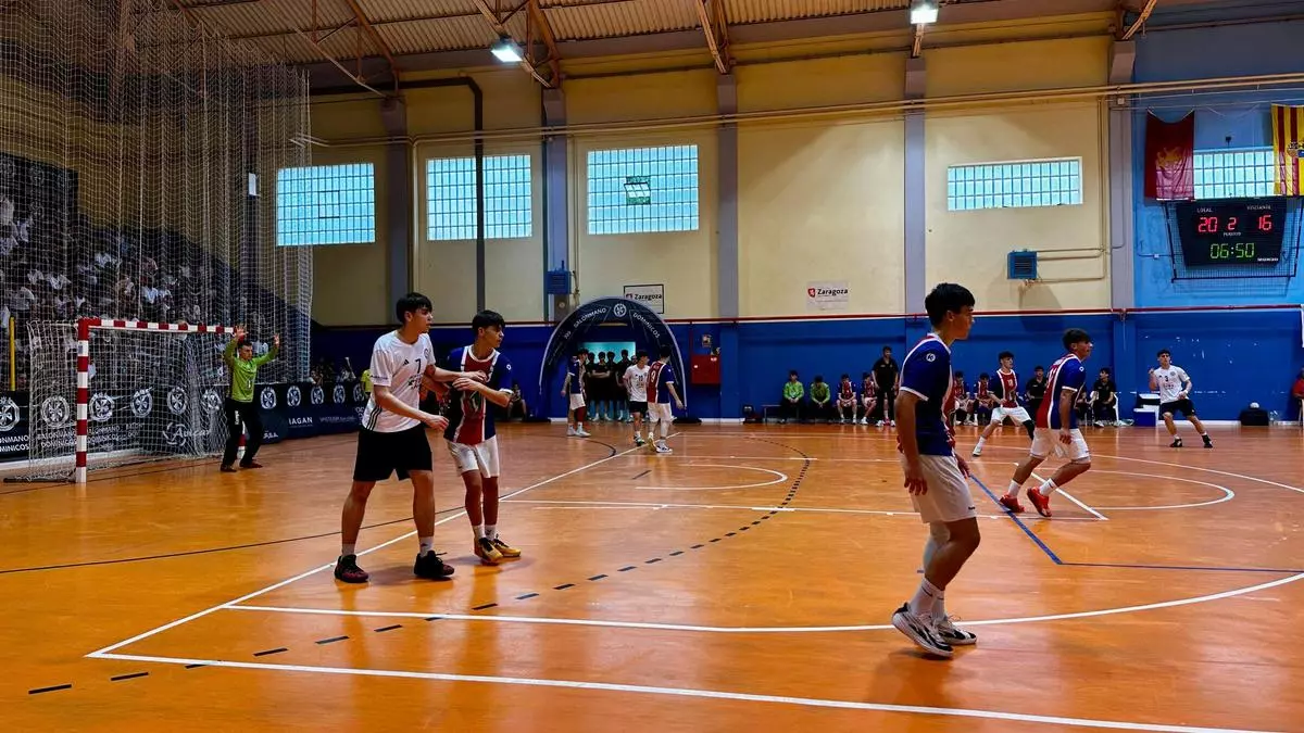 Balonmano Dominicos llega la final y luchará en casa por el oro del Campeonato de España cadete