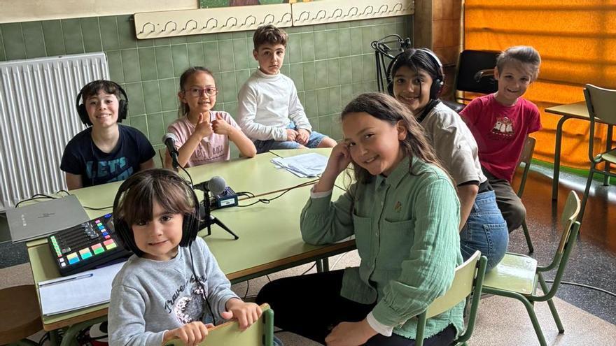 El colexu El Coto de L'Entregu trunfa nel I Concursu de Podcast Escolar 'Voces qu'Escuchen' d'Asturies
