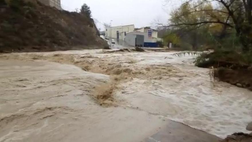 El Camí Vell de Xàtiva en Ontinyent, totalmente inundado