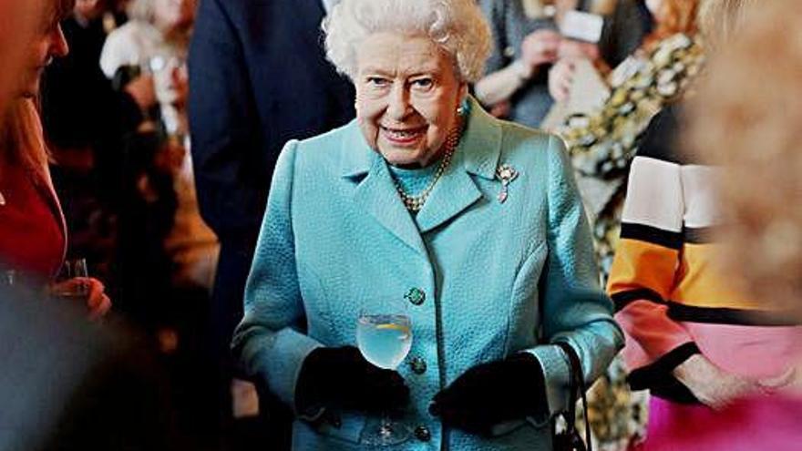 La reina Elisabet II del Regne Unit, en una recepció al castell de Windsor