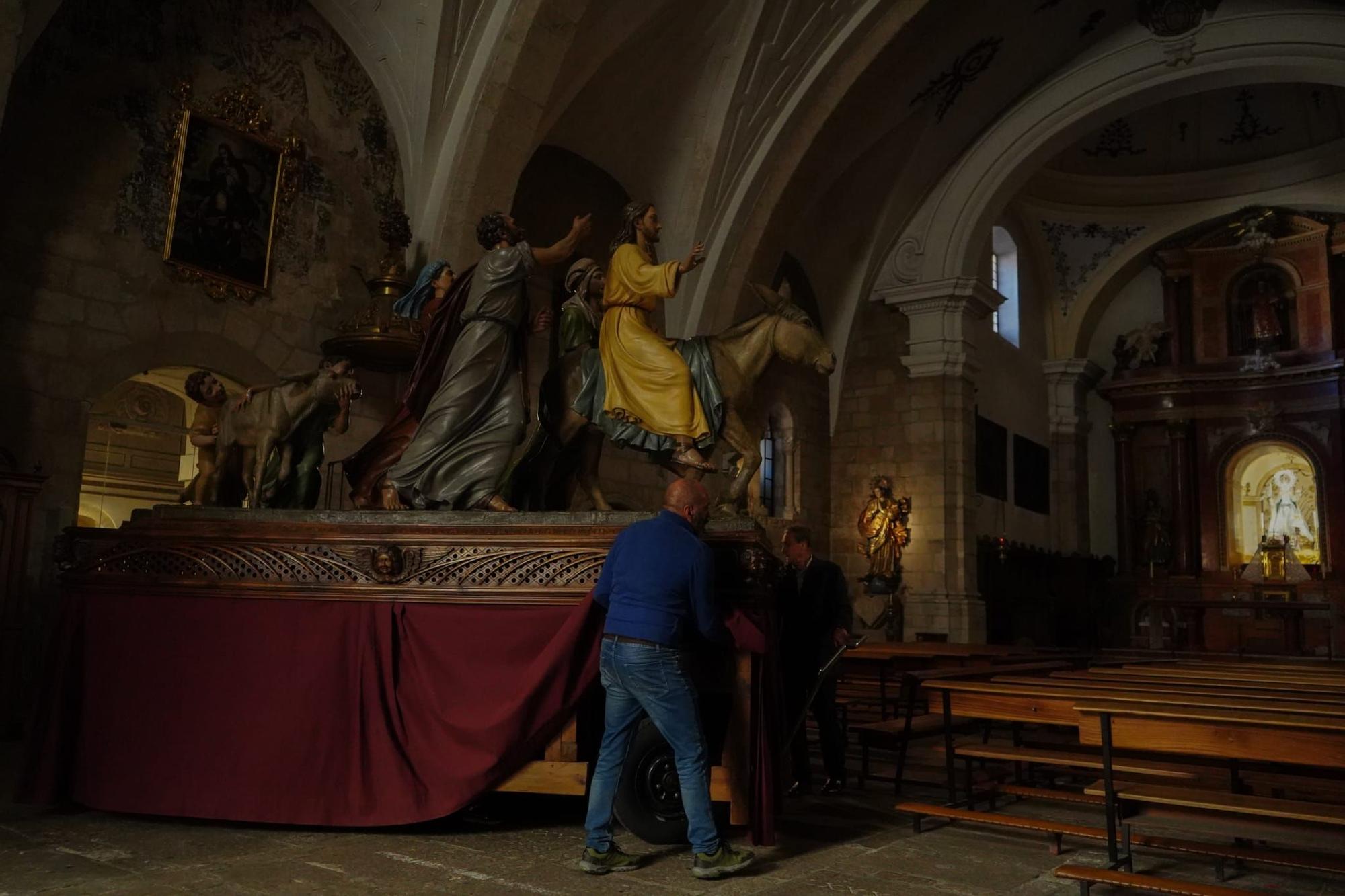 GALERÍA | Los pasos dicen adiós al Museo de Semana Santa de Zamora