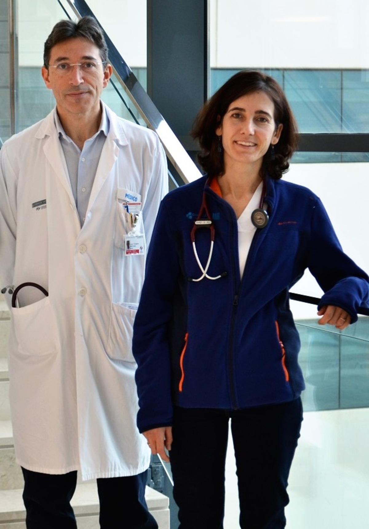 Los doctores Luis Martínez-Dolz y Esther Zorio, director del Área Clínica de las Enfermedades Cardiovasculares del Hospital La Fe y coordinadora de la Unidad de Cardiopatías Familiares de dicho centro hospitalario.