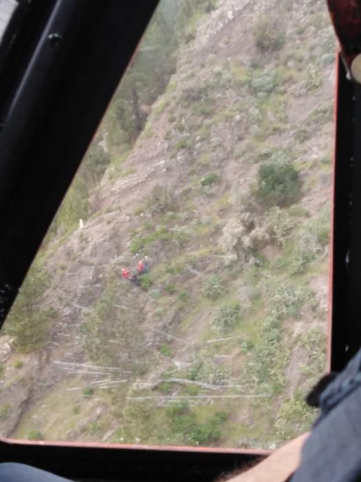 Rescatan en helicóptero a un senderista herido en La Gomera