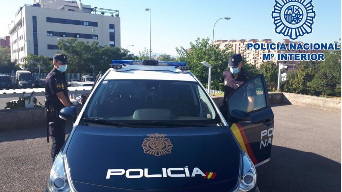 Agentes de la Policía Nacional.