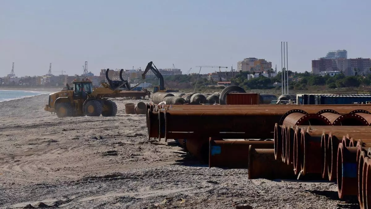 Costas desvela cúando llegará la arena de Cullera a Sagunt