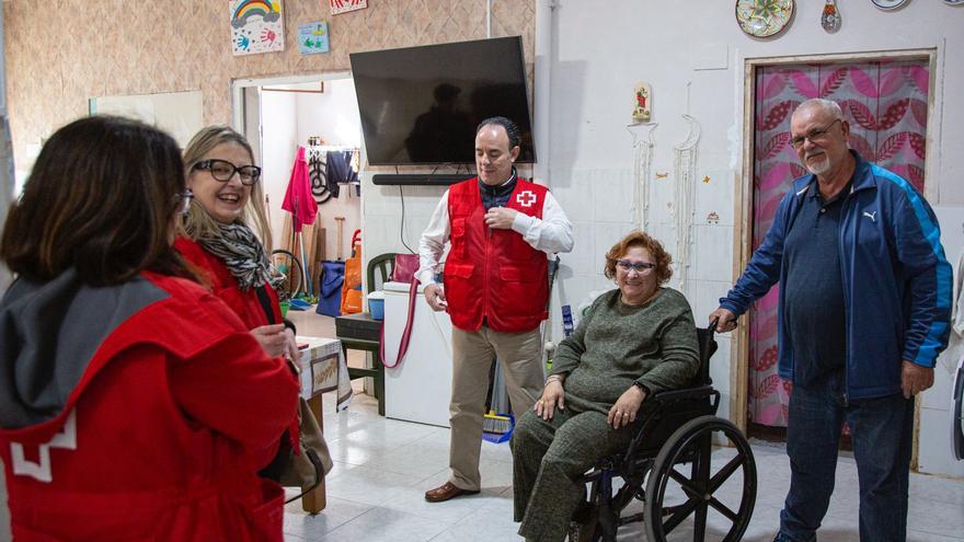 Cruz Roja atiende a 150 personas al día tres meses después de la riada