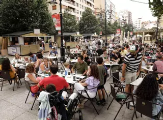 La hostelería local consolida el Paseo Gastro: 35 negocios optan a 22 casetas
