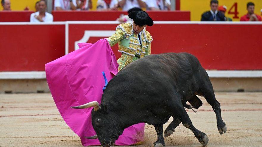 Las espadas dejan sin premio la calidad de Aguado y Ortega y el empeño de Roca en Pamplona