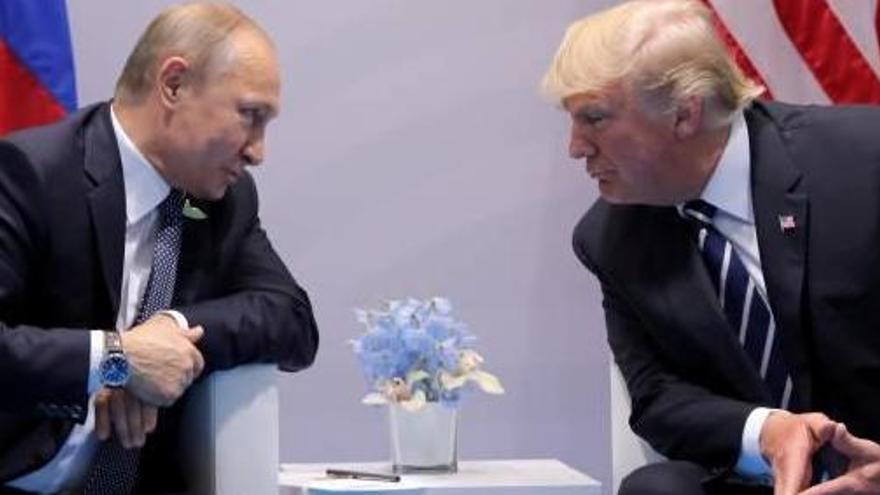 Vladímir Putin i Donald Trump durant la reunió que van mantenir el mes de juliol passat