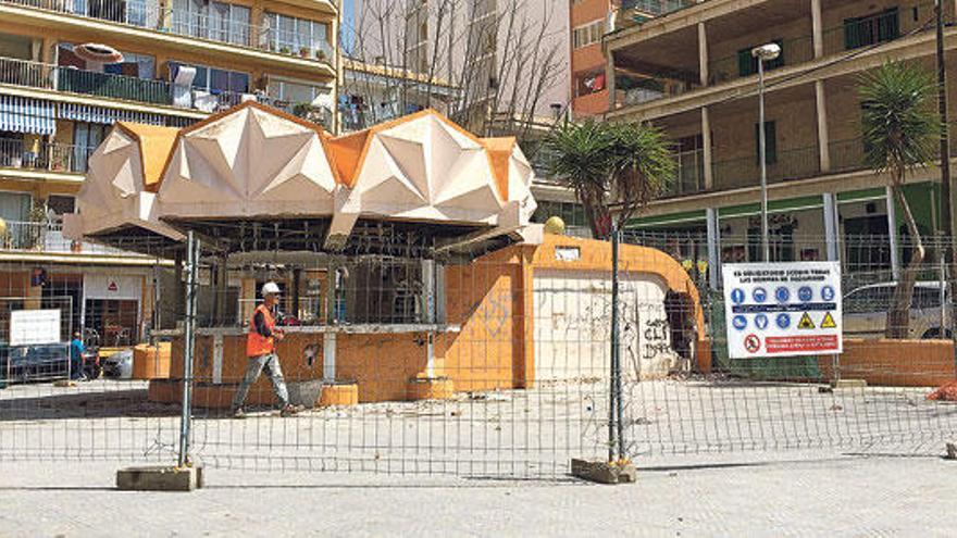 Llucmajor beginnt mit Abriss von Kiosk in Arenal