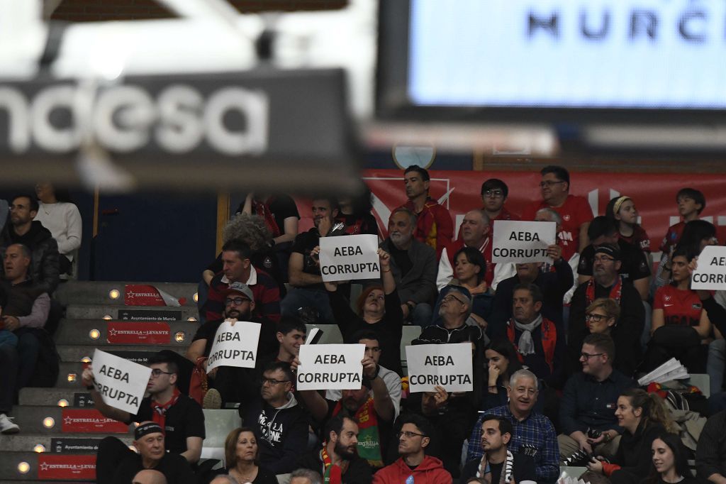 Todas las imágenes del partido del UCAM Murcia contra el Bàsquet Girona