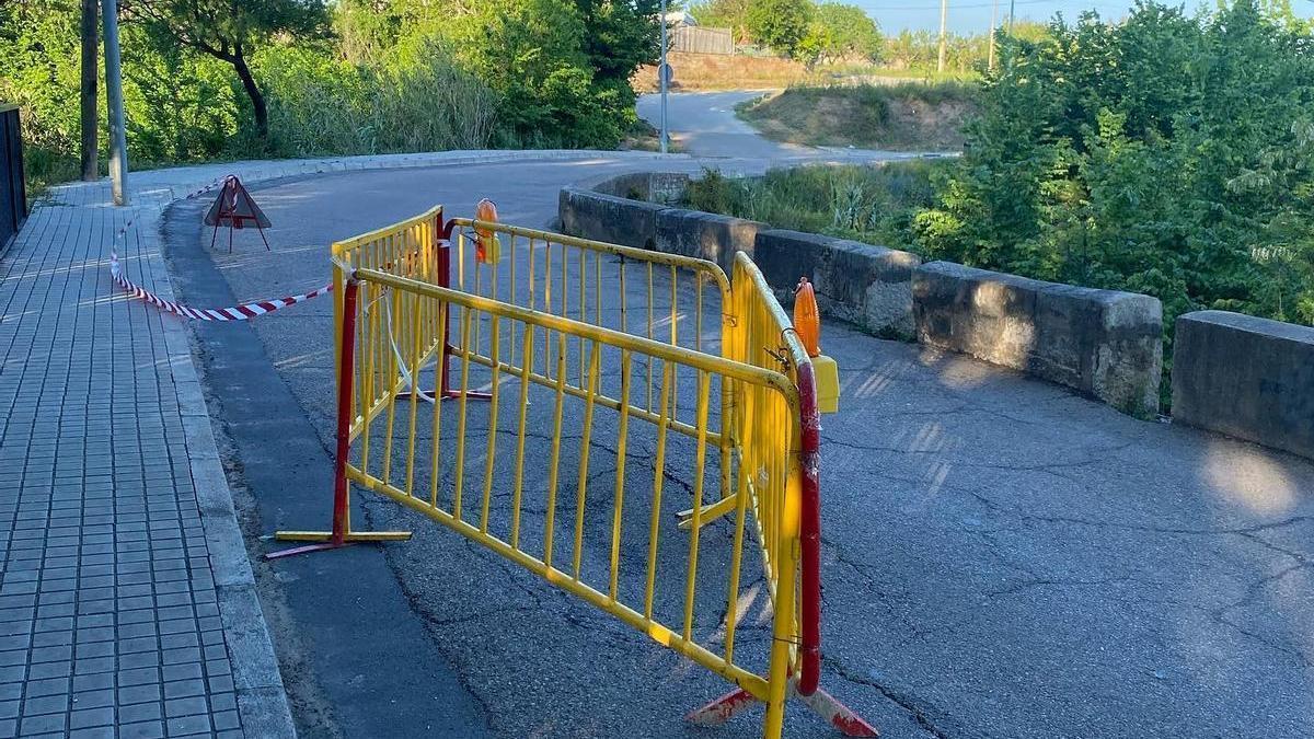 El acceso a Altura desde la Jarea ha sido cortado por las obras.