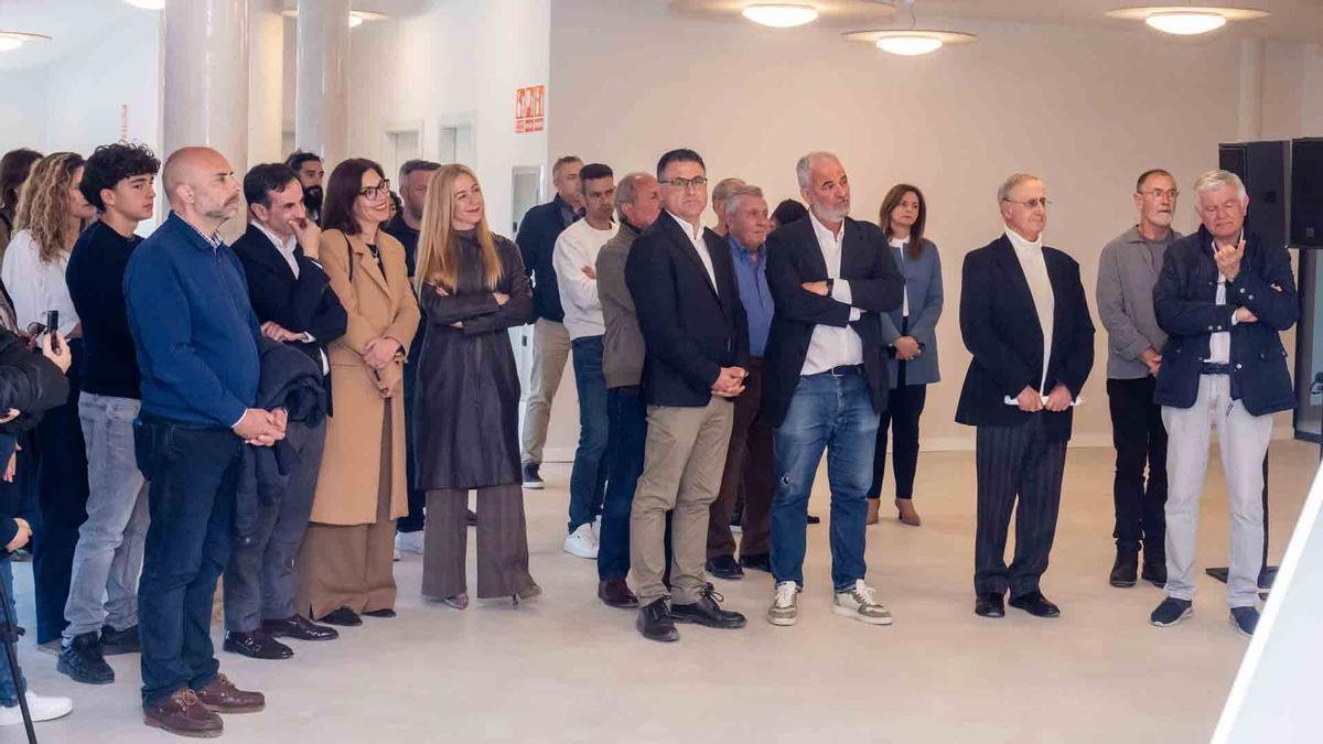 Asistnetes a la presentación