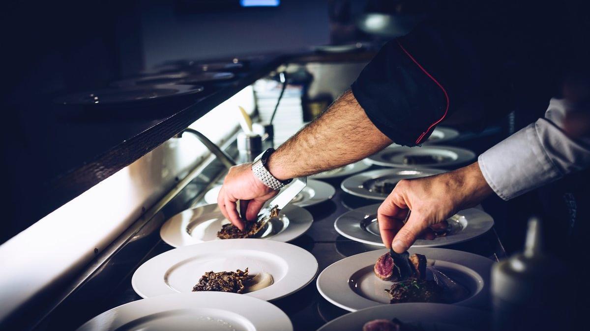 El restaurante en casa y la comida a domicilio: pros y contras