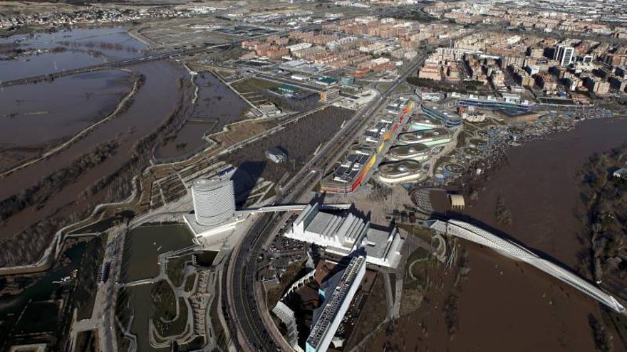 La riada colapsa la ribera baja del Ebro mientras crece la indignación