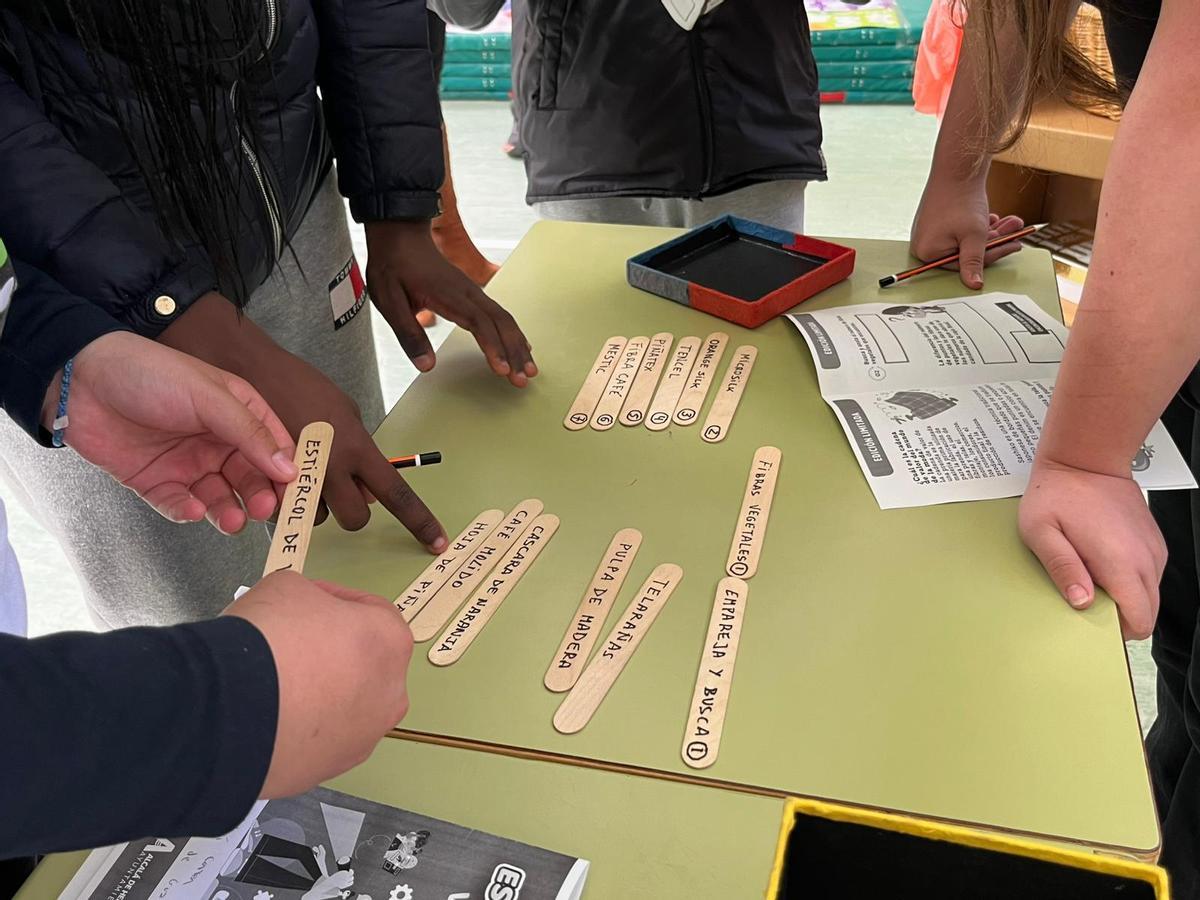 Escape Room 'Vaya tela, sin tela' en Alcalá de Henares