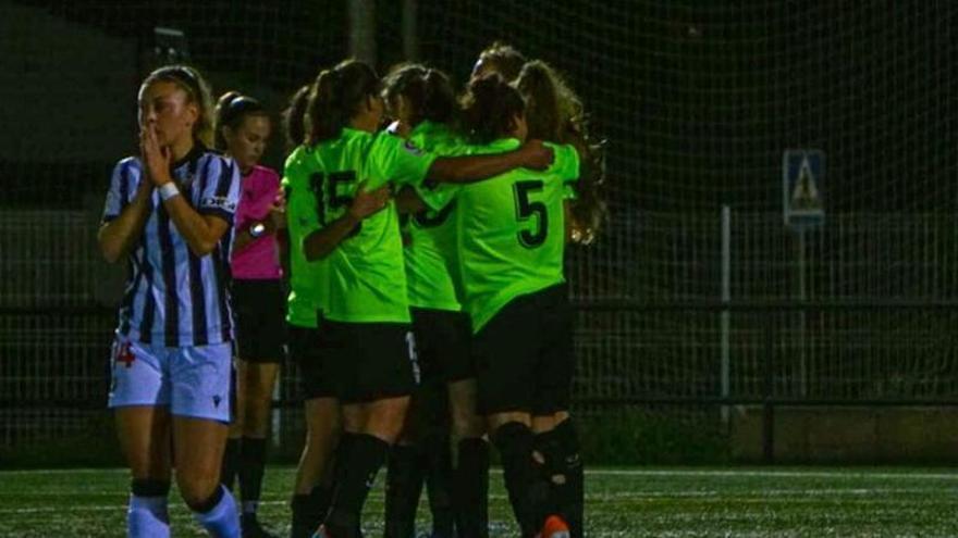 El Elche Femenino golea y abandona el farolillo rojo (1-3)