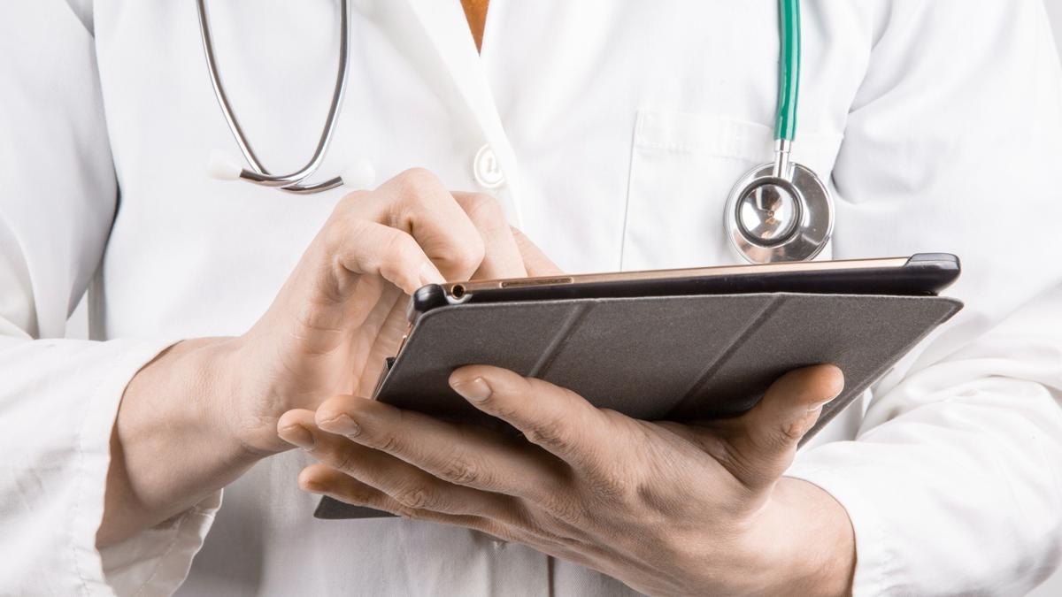 Imagen de archivo de un médico