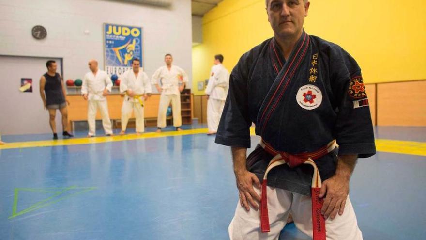 José Manuel Navarro, en el Gym Oviedo Sport antes de impartir una clase de nihon tai jitsu.