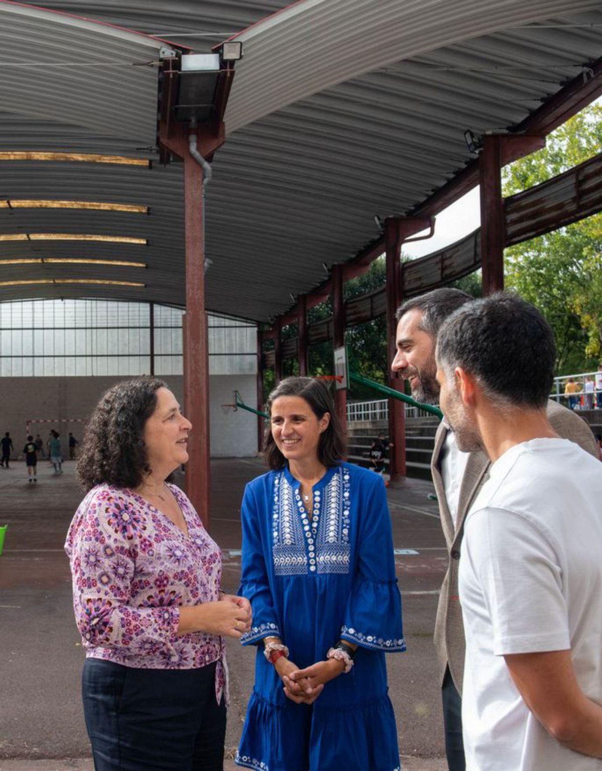La delegada de la Xunta en A Coruña, Belén Docampo, en el colegio de Visma. | // CASTELEIRO/ ROLLER AGENCIA